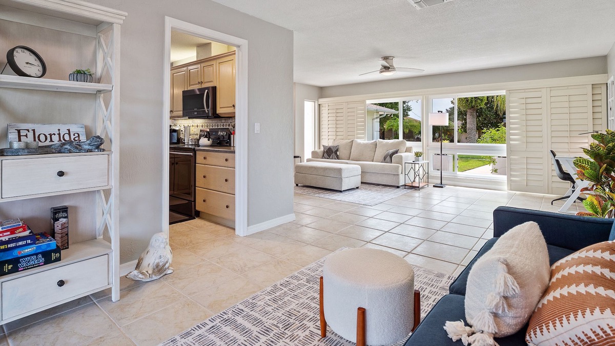 Palm Harbor House | Spacious & Serene, Boat-Friendly Home on Canal!