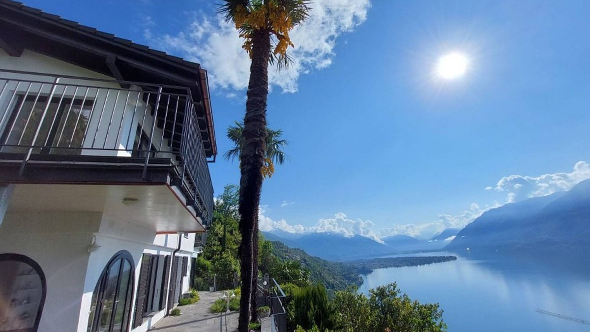 Ronco sopra Ascona House | Spacious single-family house, newly renovated in 2016 on fantastic, quiet hillsi
