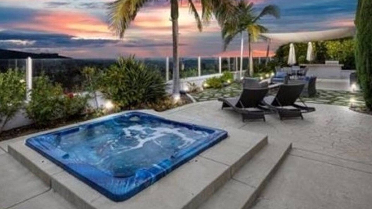 San Marcos House | Spacious Single Level Home with Panoramic and Ocean Views