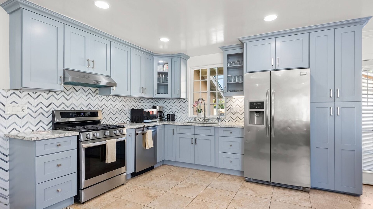 Goleta House | Spacious, single-level home with a large yard, gas fireplace, & washer/dryer