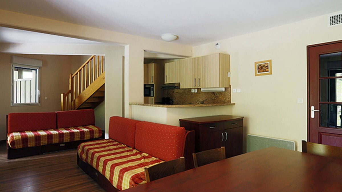 Peyragudes Apartment | Spacious Ski-in/Ski-out Apartment with Mountain View in Peyragudes, Sleeps 8