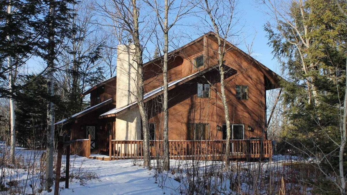 Bessemer House | Spacious, Ski-In/Ski-Out Vacation Home for Large Groups