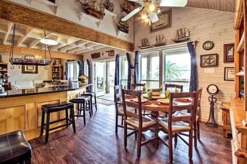 Crystal Beach House | Spacious Sooner Star Beach House Steps to Beach!