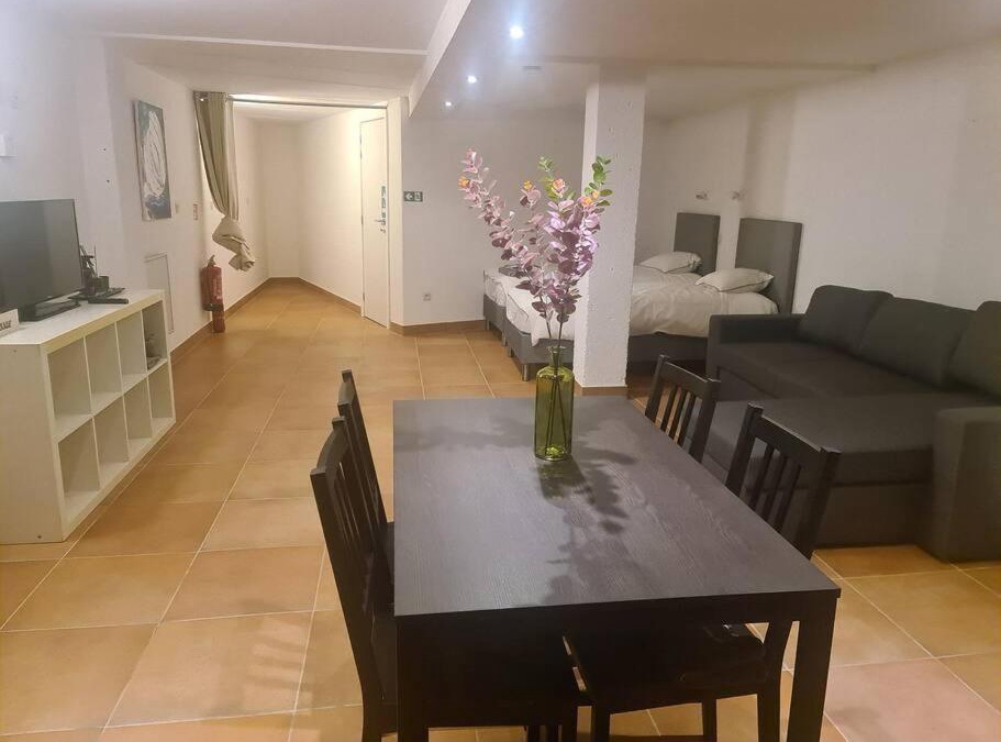 Klein-Antwerpen Apartment | Spacious studio with private entrance