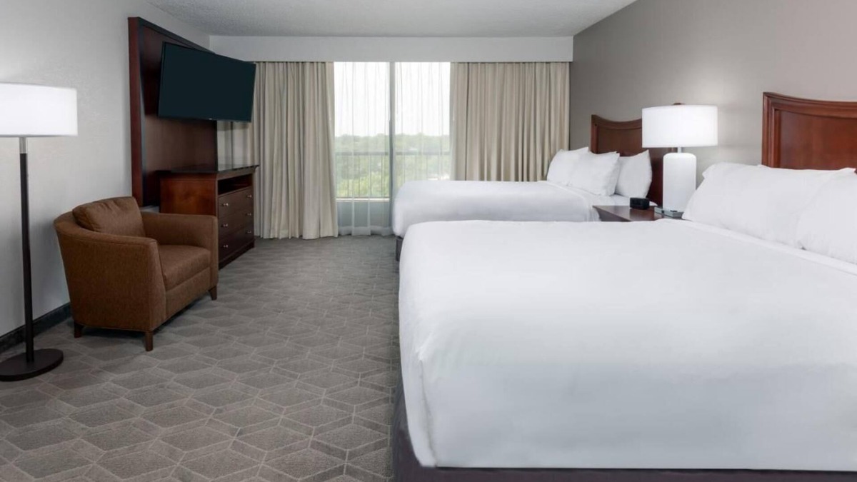 Park Central Hotel | Spacious Suite | Near Dallas Park Central | Pool & Parking
