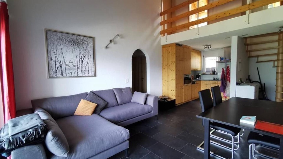 Grisons Apartment | Spacious, sunny, quiet, great view