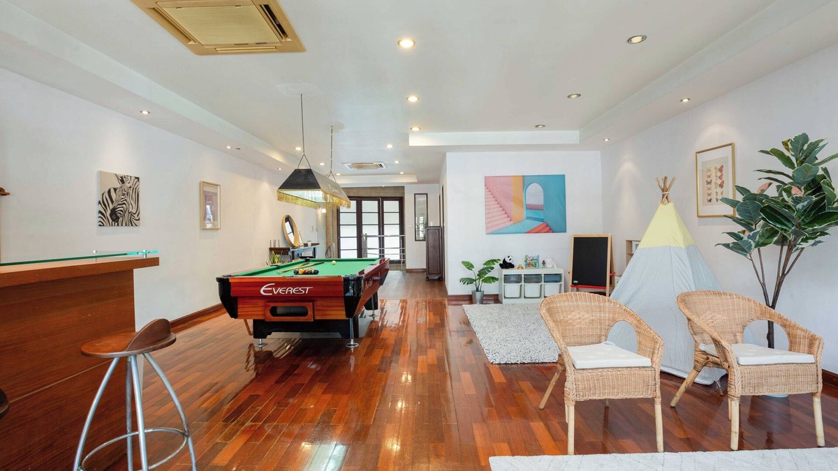 Thonglor House | Spacious 4bedroom home 12min Walk BTS PhromPhong Emsphere Emquatier