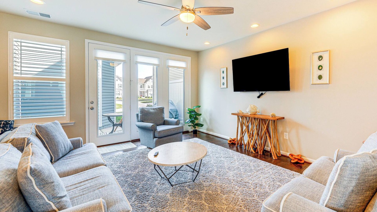 Frankford House | Spacious Townhome 2 Mi to Bethany Beach Boardwalk