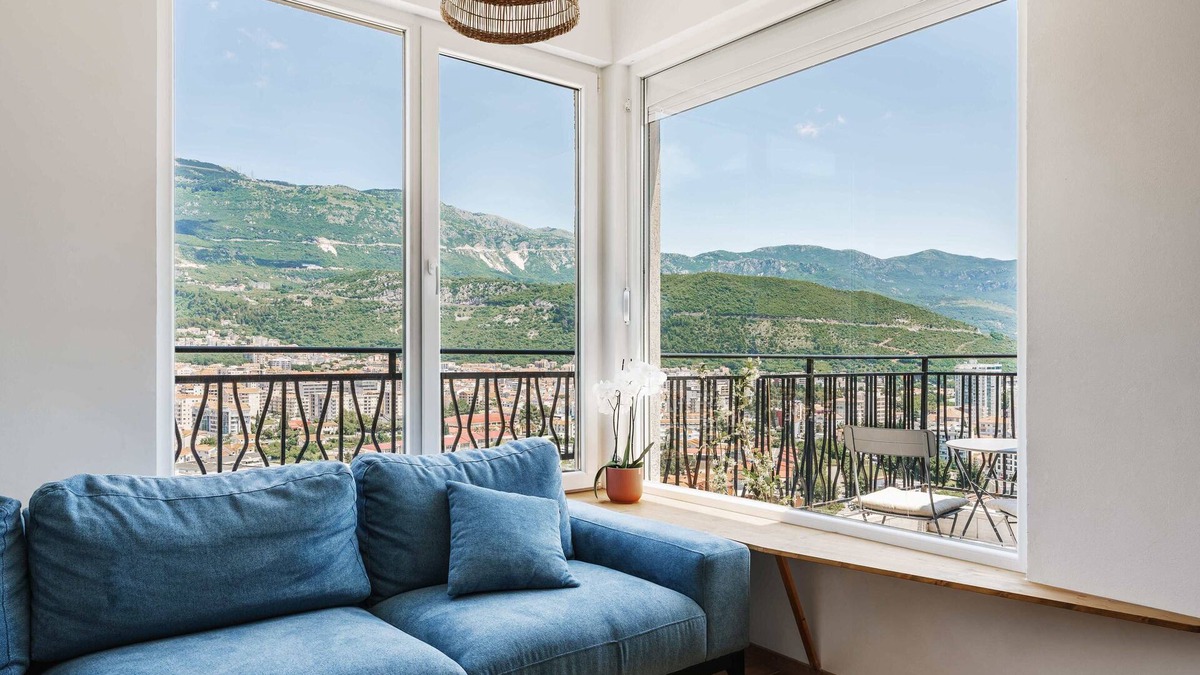 Bijeli do Apartment | Spacious Two-Floor Penthouse with Stunning Views