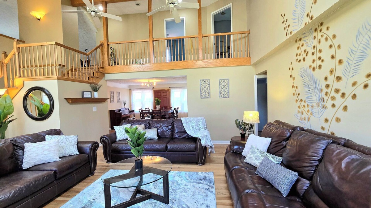 Olmsted Falls House | Spacious, Updated, 5BR 3BA, Game room,nFirst Floor 3BR 2BA