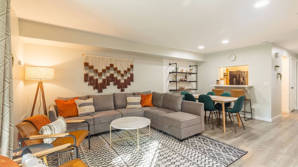 Eagle House | Spacious, Upgraded and Comfortable! Eagle Two Bedroom Retreat!