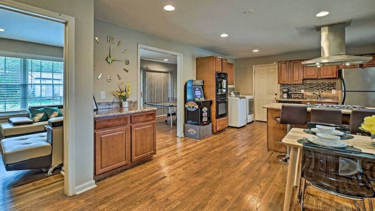Collier Heights House | ⭐️⭐️ Spacious Urban Oasis, Minutes To Downtown ATL ⭐️⭐️