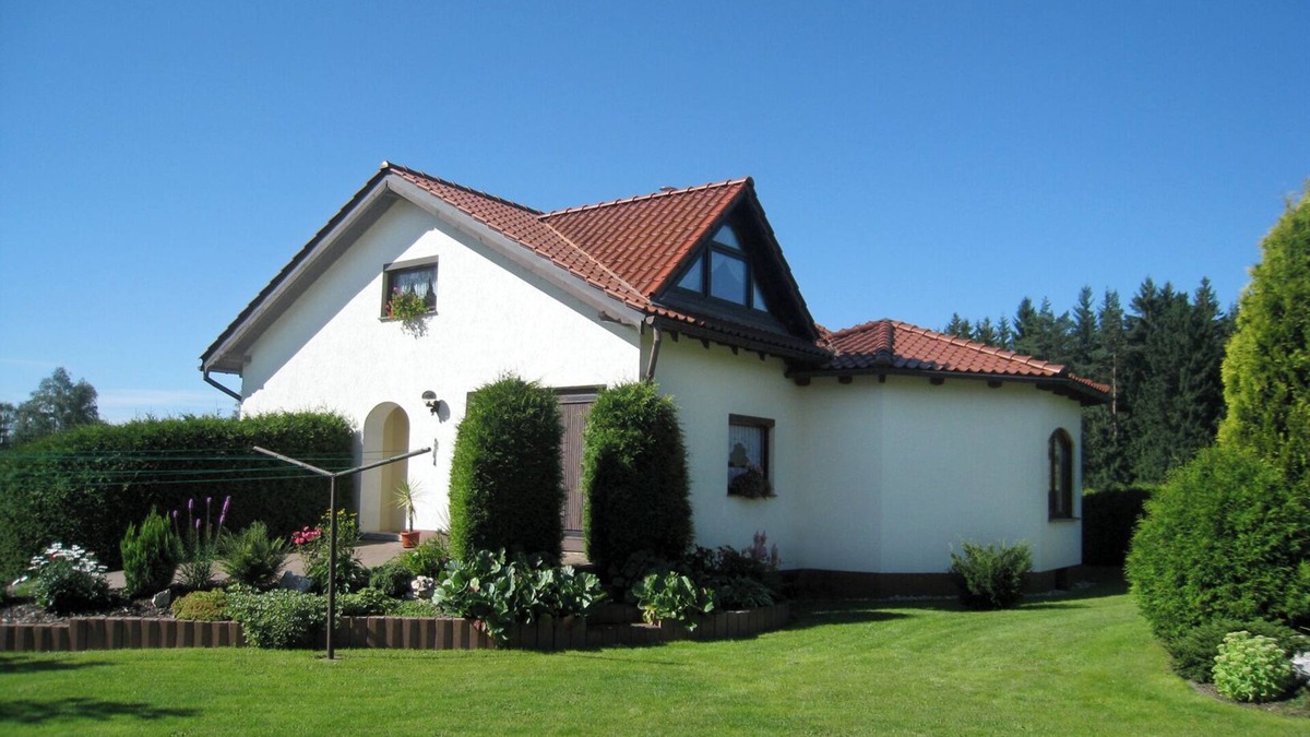 Muldenhammer House | Spacious vacation home close to the forest in the nature park. Hiking, Reservoir, Ski, 8 pers.