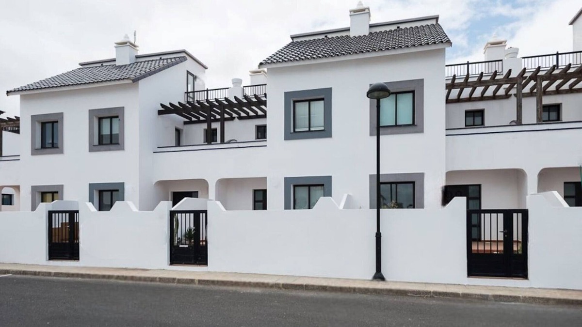 Geafond House | Spacious Vacation Home in Corralejo