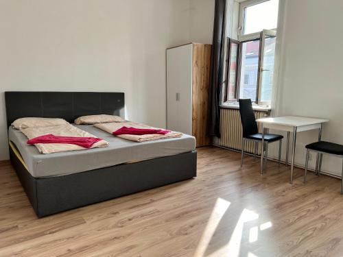 Simmering Apartment | Spacious Vienna 4BR Stay for Friends & Families
