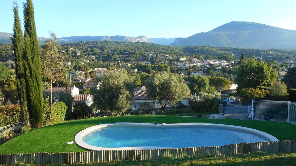 Le Rouret Villa | spacious villa 20mn sea - Splendid Mountain View