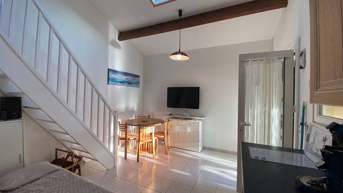 Port Leucate Villa | Spacious Villa T2 + Mezzanine, AC, 6 Guests, Terrace, Parking, Close to Beach, Port Leucate