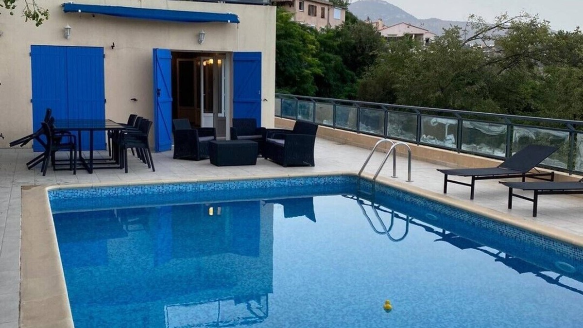Nice Villa | Spacious villa with pool in Nice