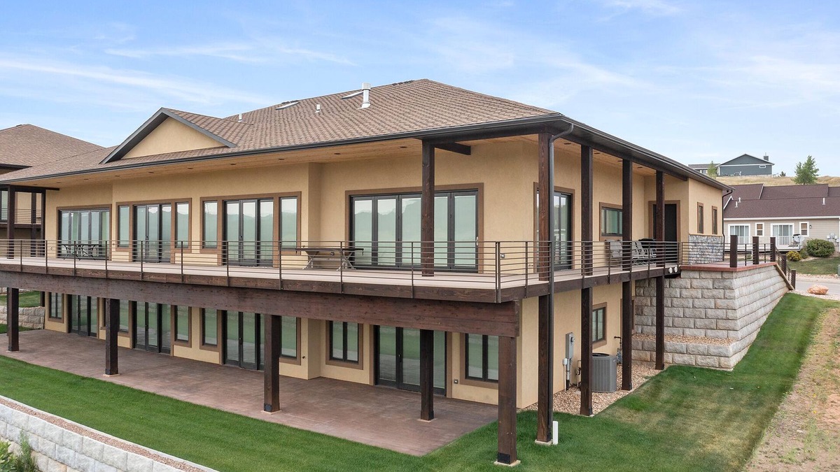 Spearfish House | Spacious w/Amazing View, Large Deck Spacious Open Plan Near Spearfish