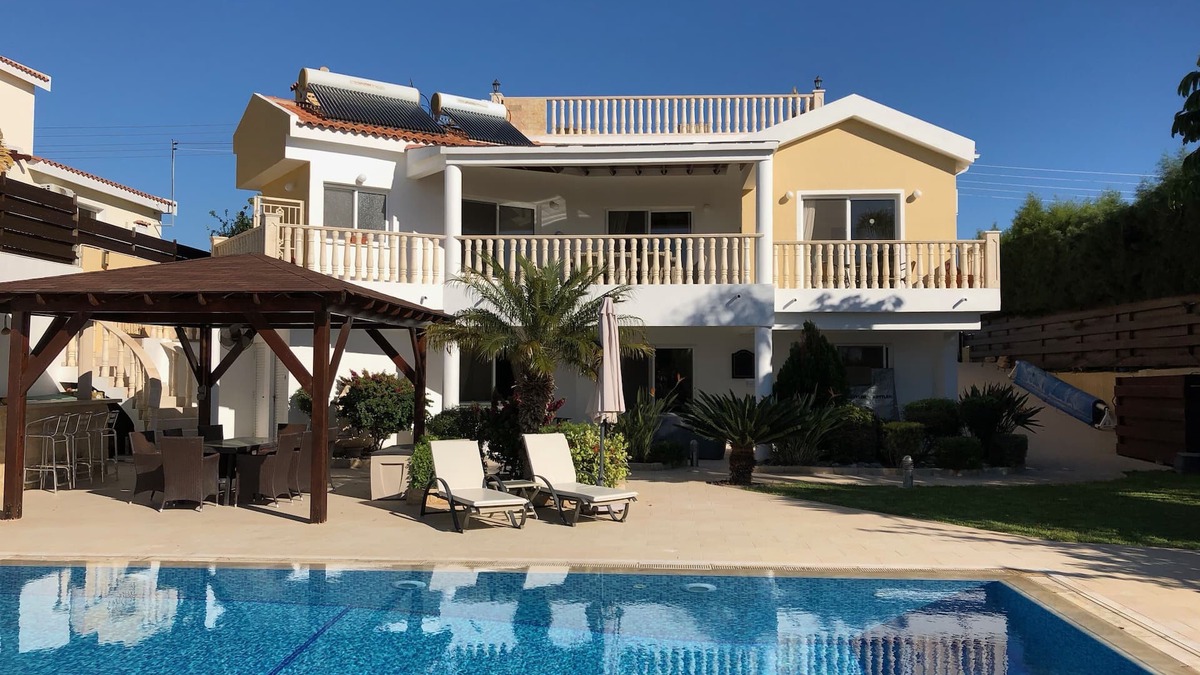 Peyia Town Villa | Spacious Well Appointed Villa With Sea And Mountain Views