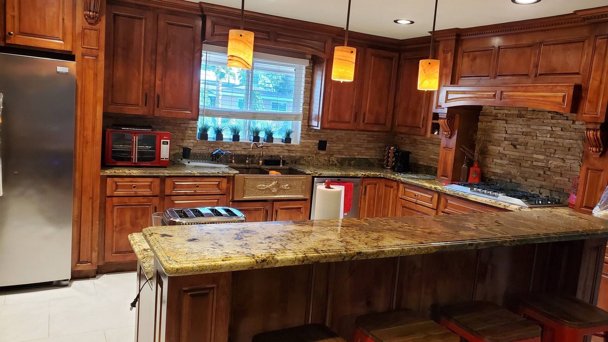 El Paso House | Spacious west el paso 19 minutes from Fort Blss & Airport sleeps 8, pet welcome