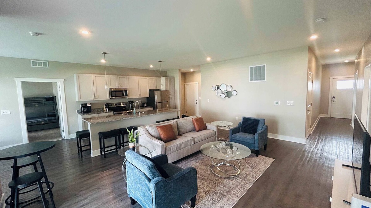 Grandville Apartment | Spacious, Wyoming MI Getaway- Minutes to GR