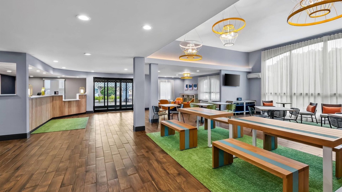 Pine Forest Hotel | Spark by Hilton Spring Lake Fayetteville