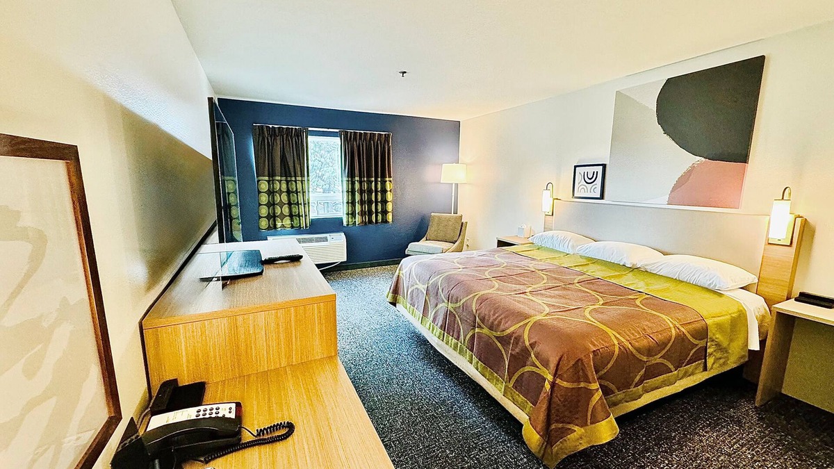 Springfield Hotel | Spark by Hilton Springfield Eugene