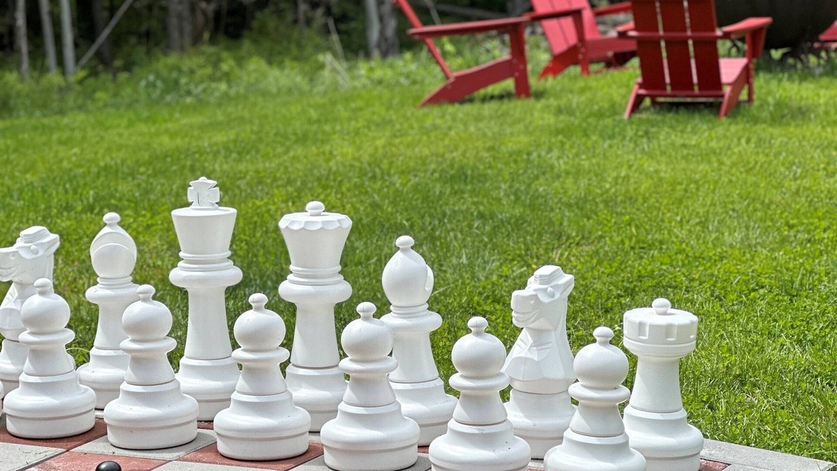 Denver Cabin | Sparkling Bespoke Cabin, Hot Tub, Firepit, Giant Chess Set, Early Check-In!