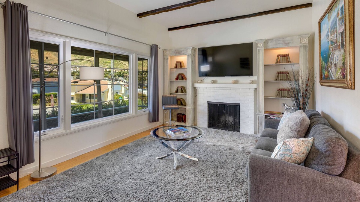Paradise Valley Apartment | Sparkling Clean Luxury 3 BR House Near SF/SFO/CalTrain/BART+EV+Free Parking+WiFi
