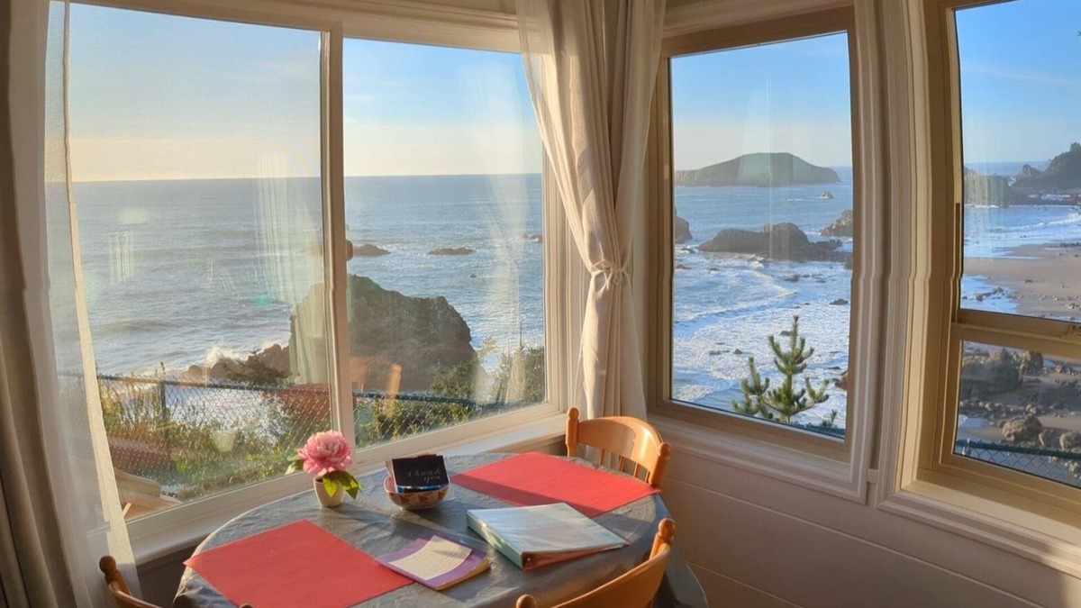Brookings Apartment | Sparkling Clean, Private & Quiet! Amazing Ocean Views [4]