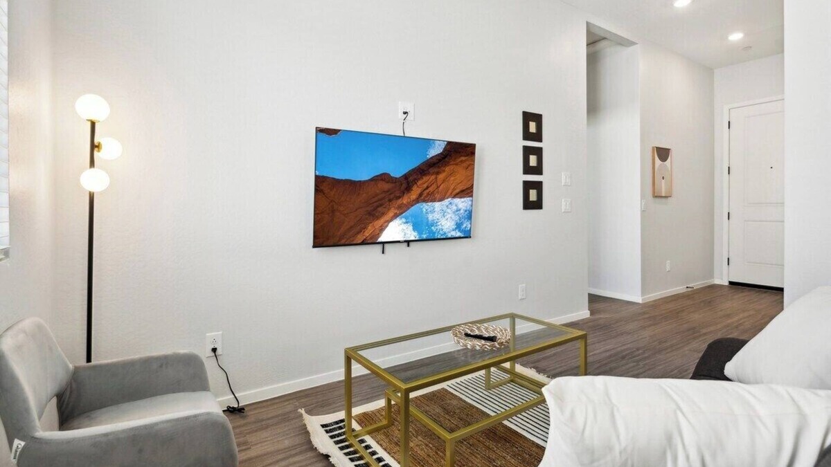 Sundance House | Sparkling Modern Home in Canopy w/Pool,BBQ