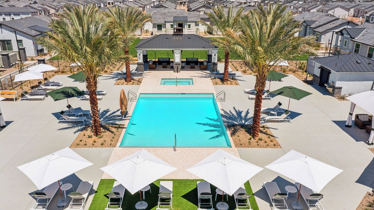 Sundance House | Sparkling Modern Home with Pool BBQ
