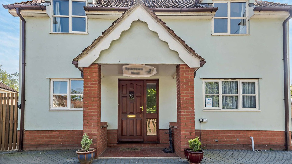 Martlesham Heath House | Sparrows Nest, Woodbridge