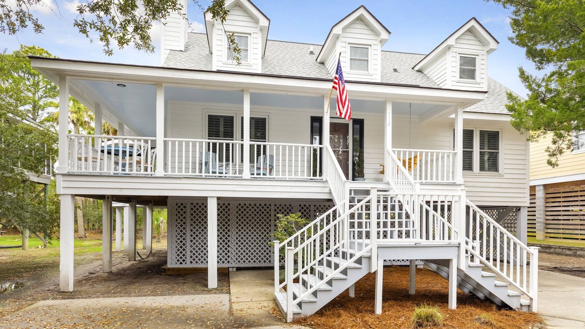 Folly Beach House | Spartina House! Stunning Marsh Retreat on Folly Beach, Close walk to the beach!