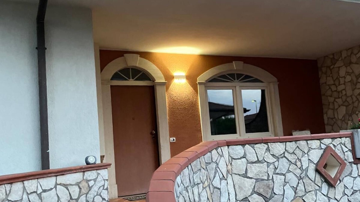Sabaudia Villa | Spaziosa casa vicino al centro con giardino, forno a pizza, parcheggio privato