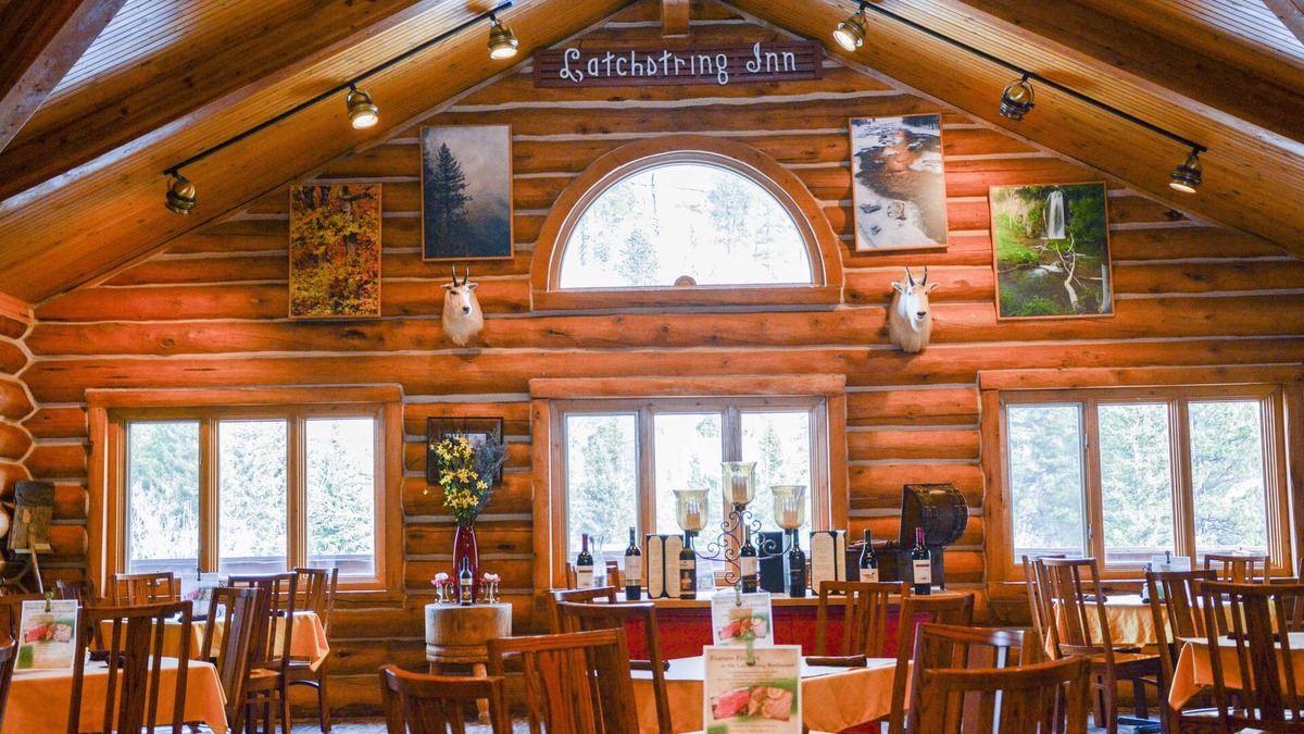 Savoy Hotel | Spearfish Canyon Lodge