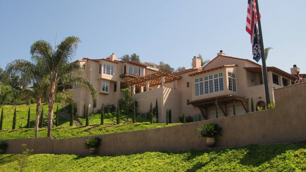 Mount Helix House | Special Italian Villa, Ocean/Sunset View, Pool, HotTub Near Attractions, Beaches