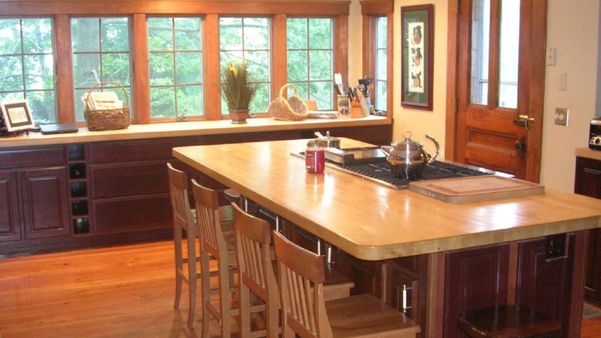 Manchester House | Special lovely home for wedding, shopping, hiking, golfing, skiing and reunions