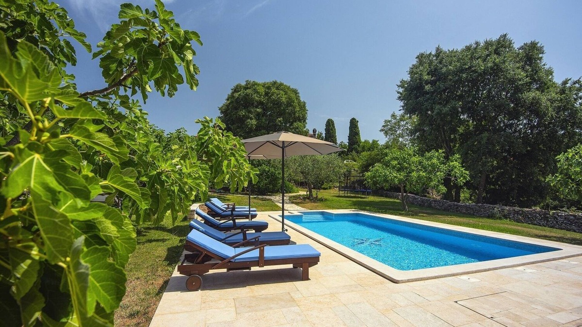 Valtura House | Special villa with private pool and large garden