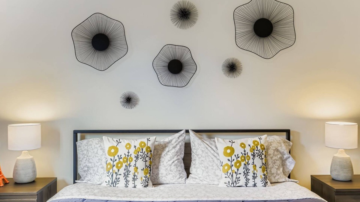 Haller Lake House | Specious 3-Bedroom house in Seattle- NearnLight Rail and UW, Free Parking