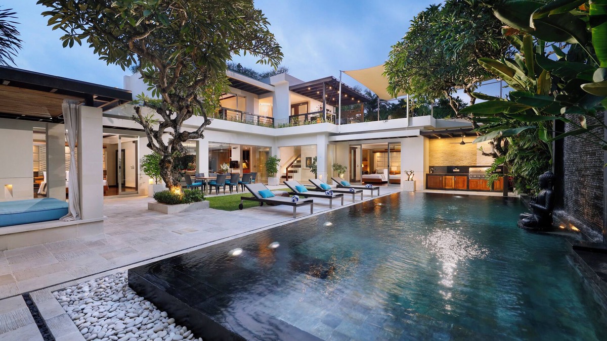 Jimbaran Bay Villa | Specious three bedrooms villa near Jimbaran beach