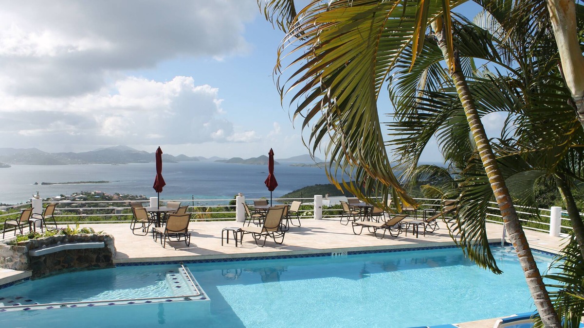 Estate Bethany House | Spectacular 2 BR/2.5 BA Townhome Villa w/Pool and Awesome Ocean Views!