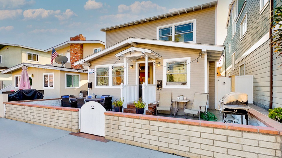 Balboa Peninsula House | Spectacular 5 Bedroom Balboa Beach House