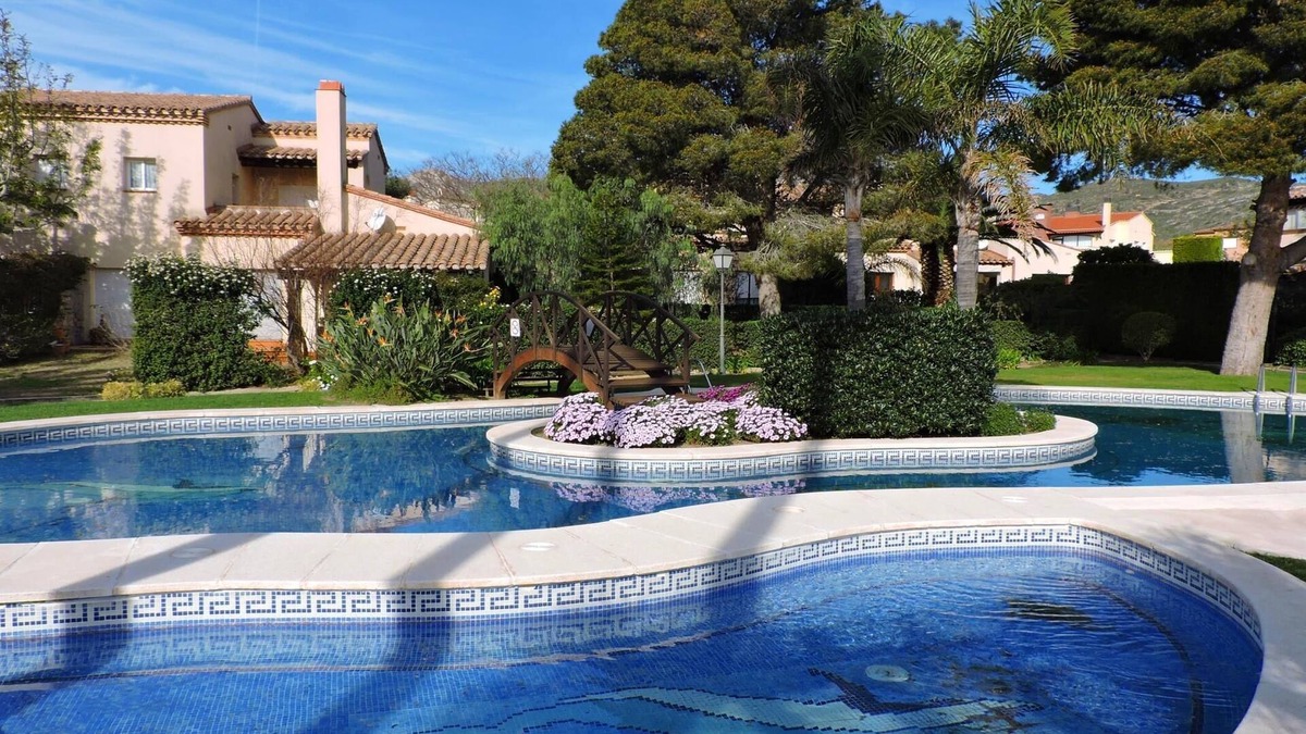 Bonmont Terres Noves Apartment | SPECTACULAR APARTMENT WITH GARDEN, PRIVATE BARBECUE AND COMMUNITY POOL