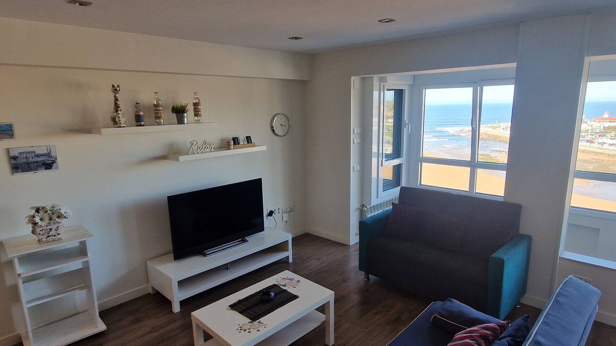 Gijon Apartment | Spectacular apartment in first line of beach