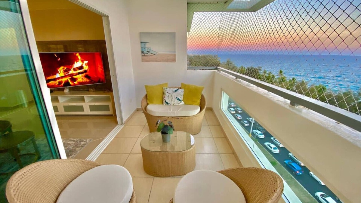 Santo Domingo Condo | Spectacular Sea View Condo with Amazing Pool, 10 minutes to the Colonial Zone