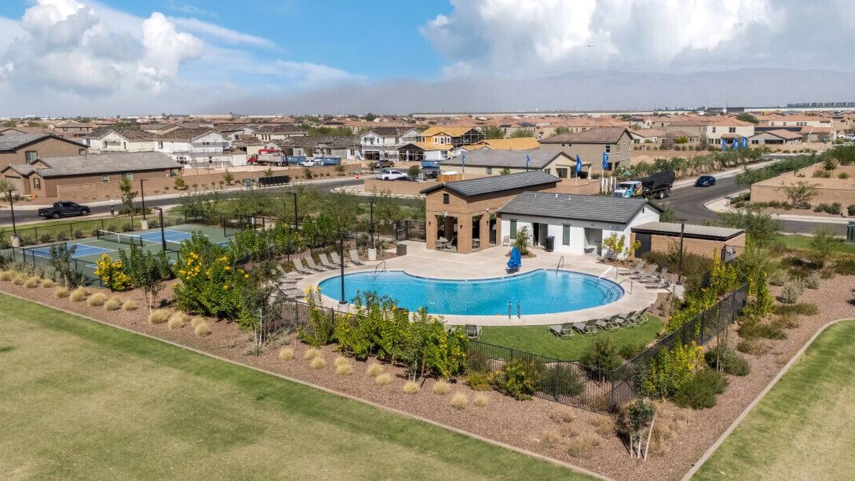 Tucson House | Spectacular Home Community Pool & Pickleball