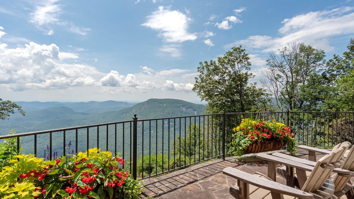 Cashiers House | Spectacular Mountain retreat- First time this home offered as a rental