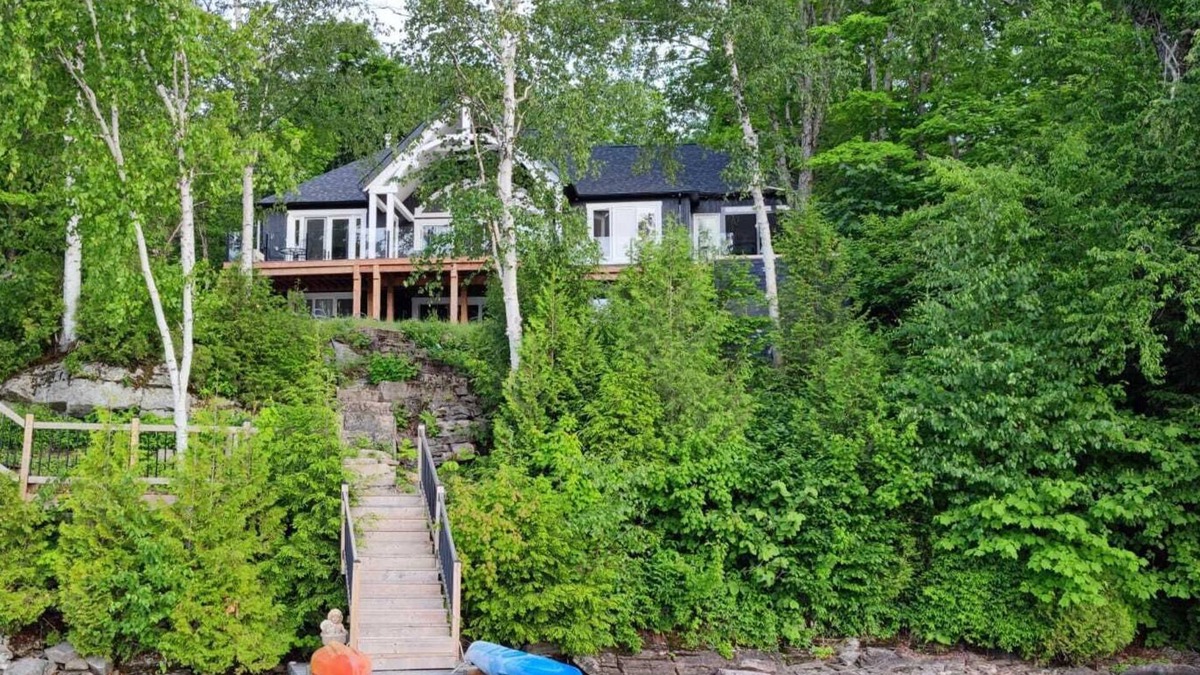 Dysart et al Cottage | Spectacular new 4 season cottage on pristine Kennisis Lake! Sauna and hot tub!
